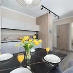 Bel Mare Spacious With Garage And Balcony By Renters