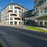 Bel Mare Spacious With Garage And Balcony By Renters Apartman