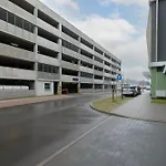 Bel Mare Spacious With Garage And Balcony By Renters Apartman