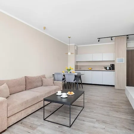 Bel Mare Spacious With Garage And Balcony By Renters Apartament