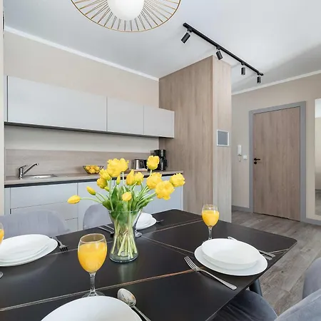 Bel Mare Spacious With Garage And Balcony By Renters