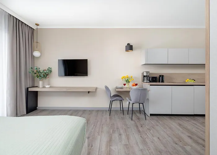 Bel Mare Spacious With Garage And Balcony By Renters Apartamento