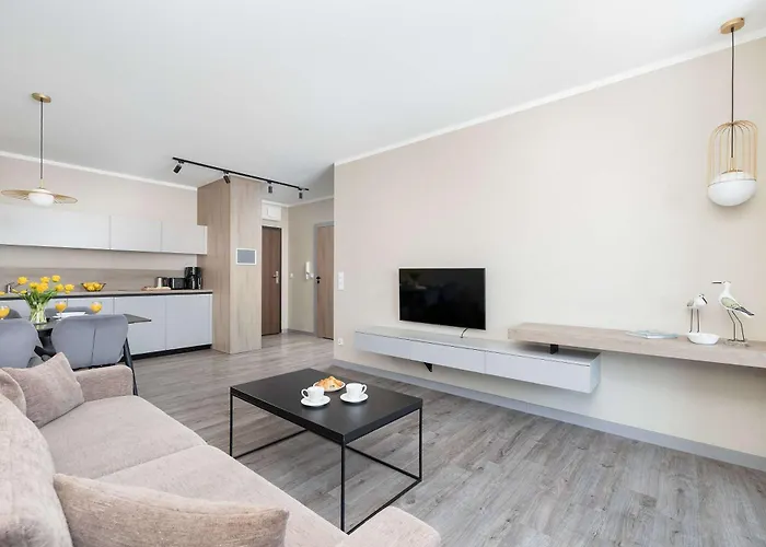 Bel Mare Spacious With Garage And Balcony By Renters Apartamento *