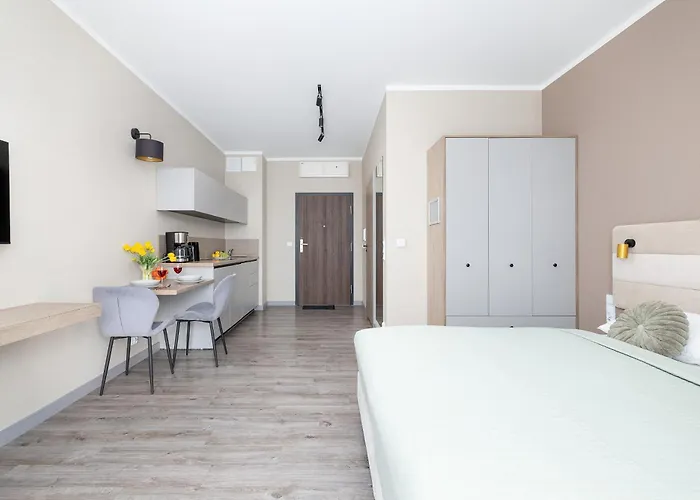 Bel Mare Spacious With Garage And Balcony By Renters Apartamento *