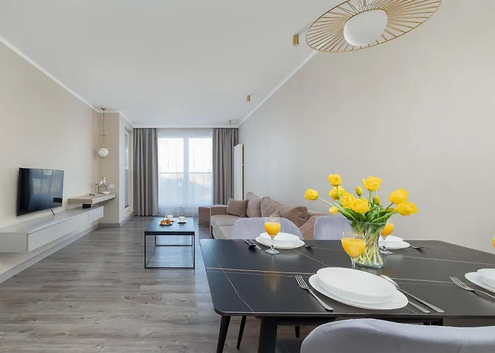 Bel Mare Spacious With Garage And Balcony By Renters