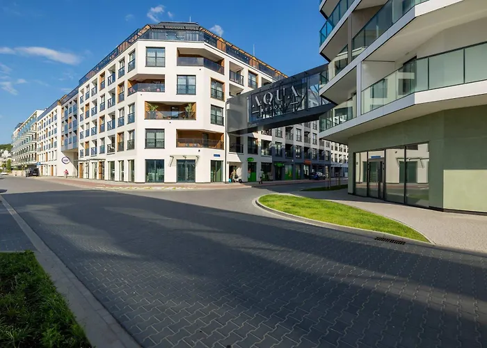 Bel Mare Spacious With Garage And Balcony By Renters Apartamento