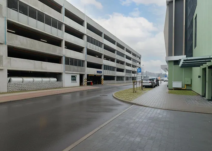 Bel Mare Spacious With Garage And Balcony By Renters Apartamento